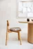 PPV-02.36CKI_HiRes_PNG_RGB_VLUV_PIL+PED_STOV_Kiesel_Mood_Product on chair_01