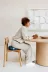 PPV-02.36DP_HiRes_PNG_RGB_VLUV_PIL+PED_LEIV_Dark Petrol_Mood_Sitting on chair_01